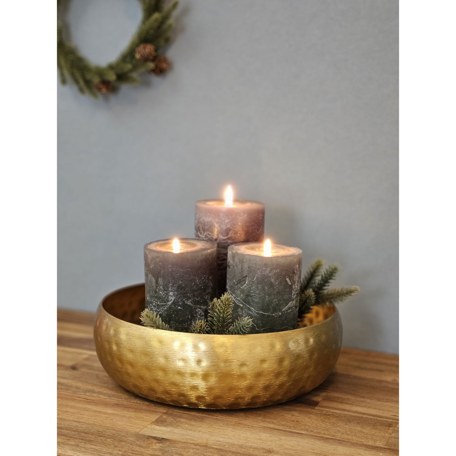 Metal decorative bowl, round metal bowl, hammered, gold, 24 cm