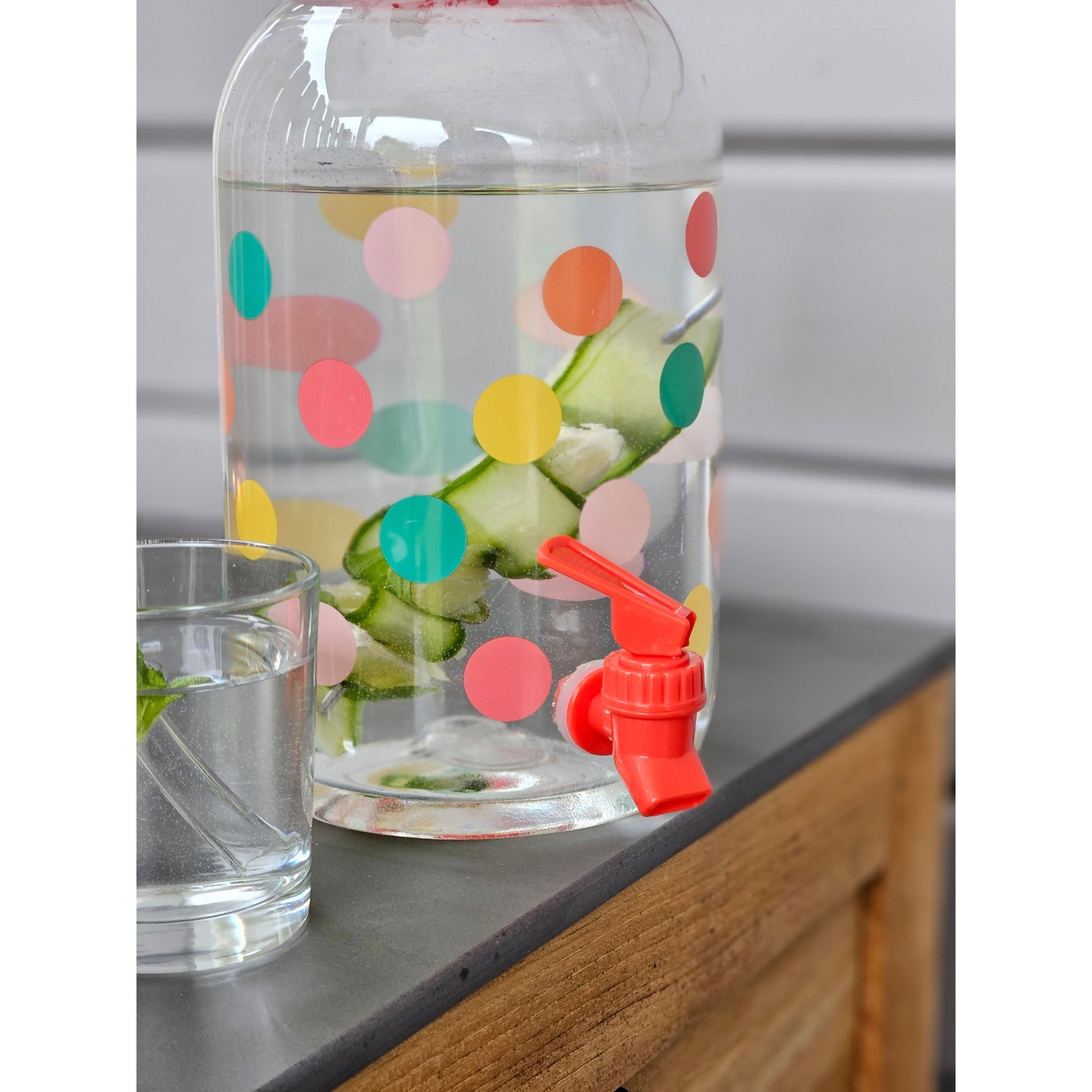 Juice dispenser drinks dispenser with tap 3.75 liters plastic water dispenser colorful dots RED