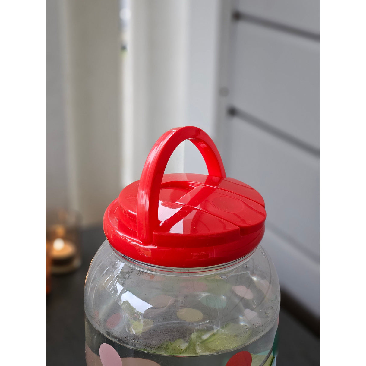 Juice dispenser drinks dispenser with tap 3.75 liters plastic water dispenser colorful dots RED