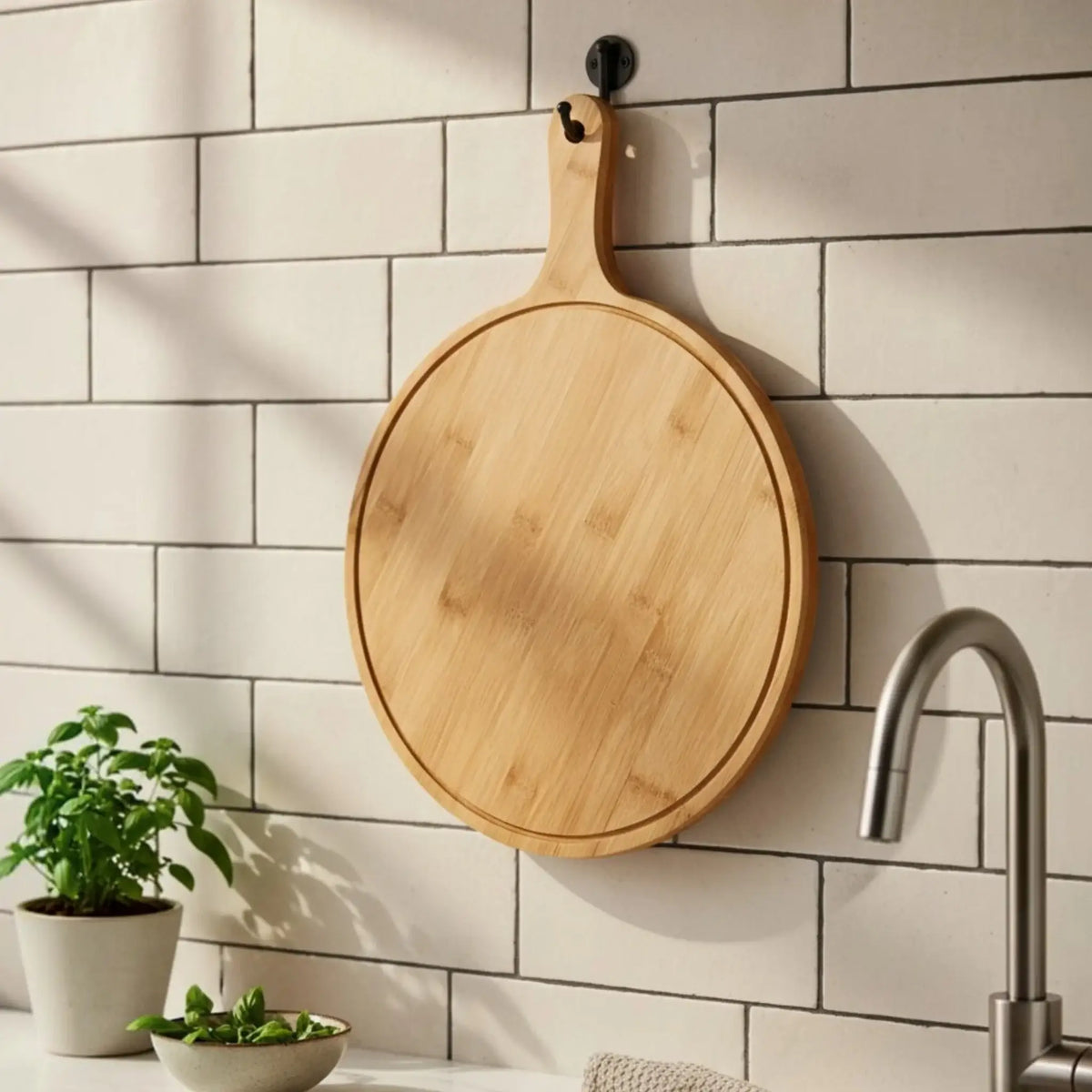 Schneibebrett Pizzabrett Servierbrett Dekobrett Bambus 43x31 Saftrille Holzbrett - Holzbrett