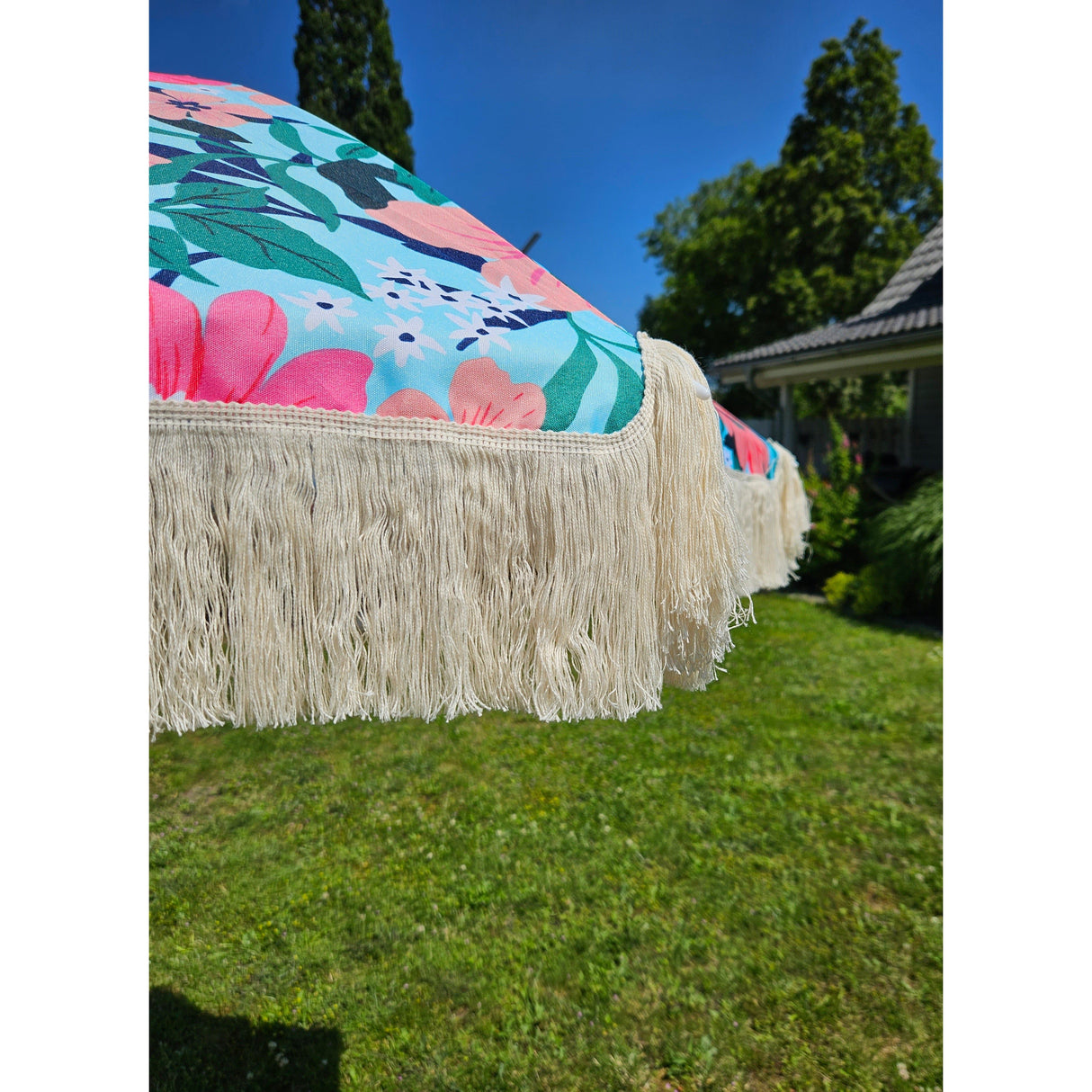 Parasol beach umbrella UV protection with bag fringes flowers Ø 155 cm