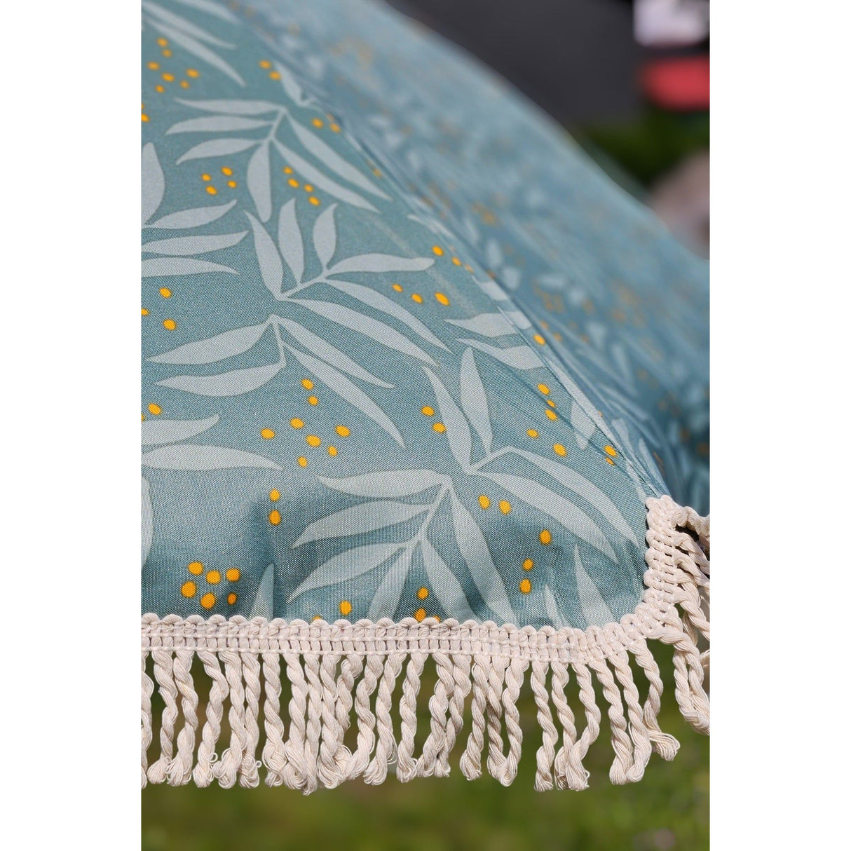 Parasol beach umbrella UV protection with bag fringes green Ø 170 cm