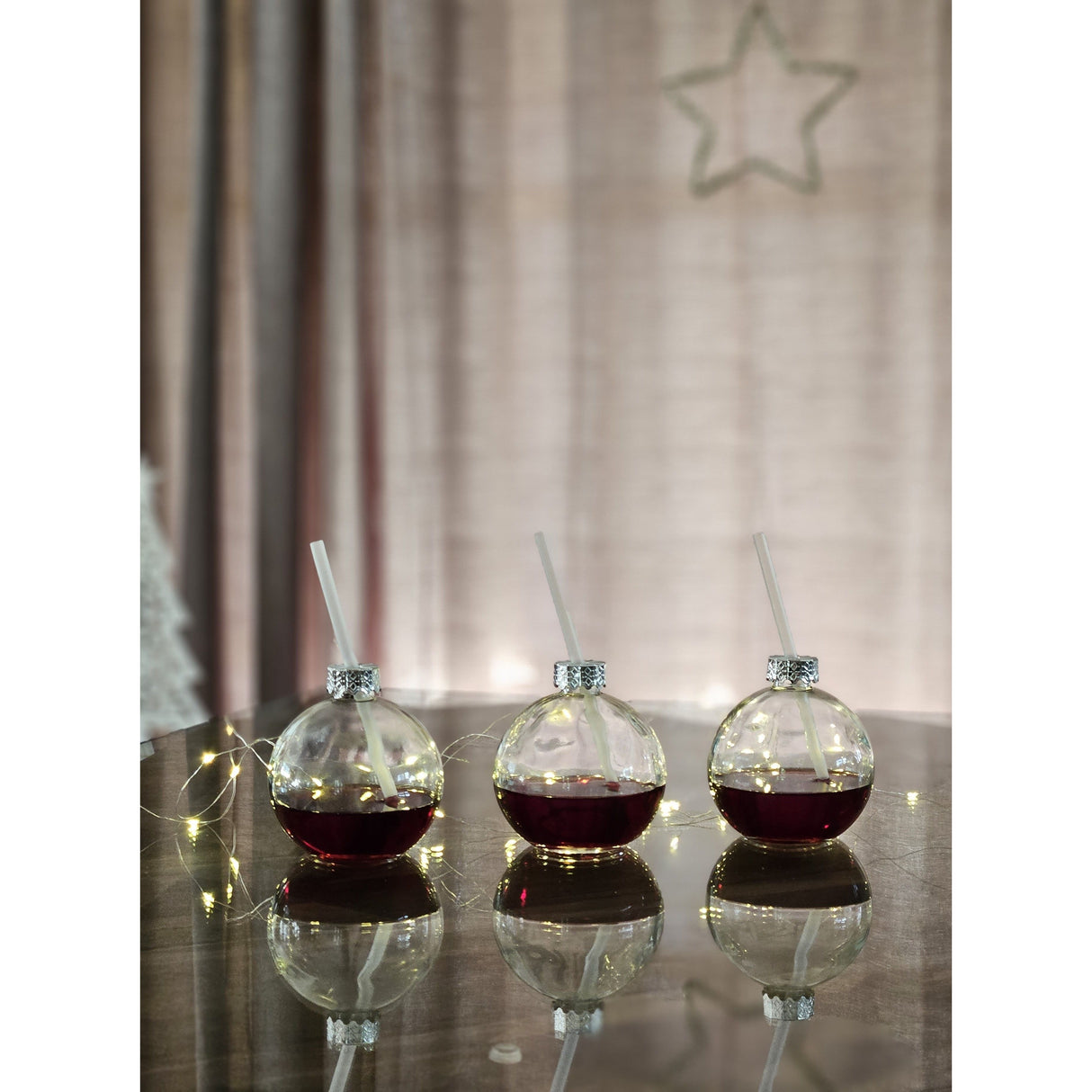 4 Trinkgläser Weihnachtskugel Trinkhalm Glas transparent Weihnachtskugel 400 ml