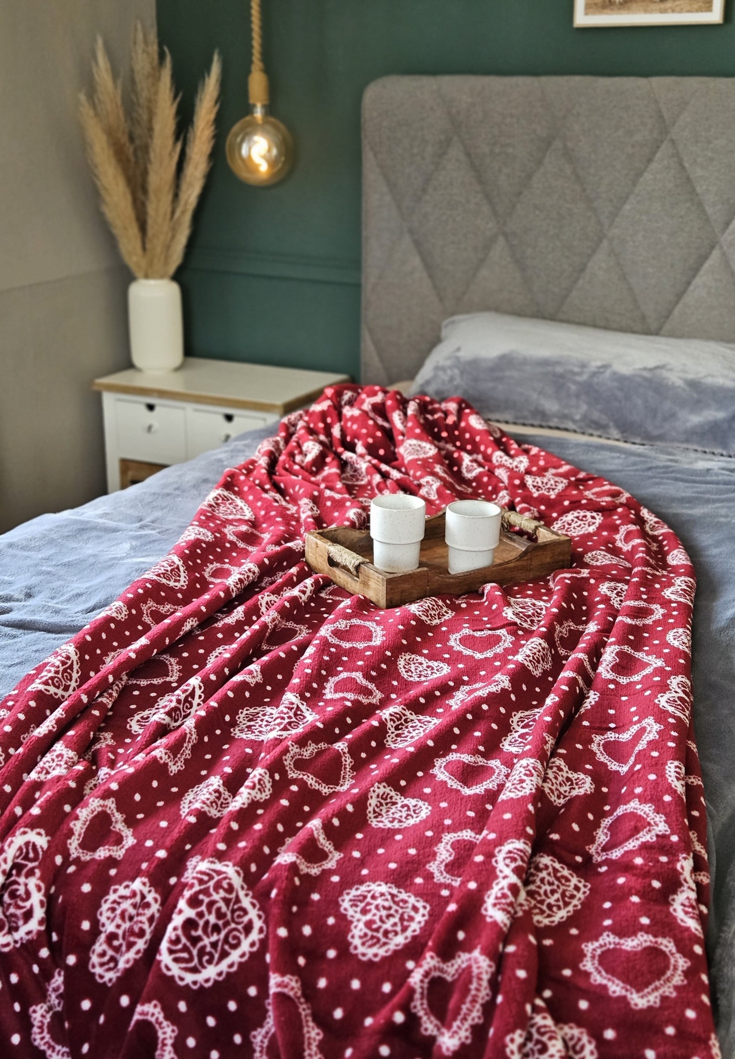 Kuscheldecke Decke Tagesdecke Herz 150x200 cm Creme Grau Beige Rot Wohndecke