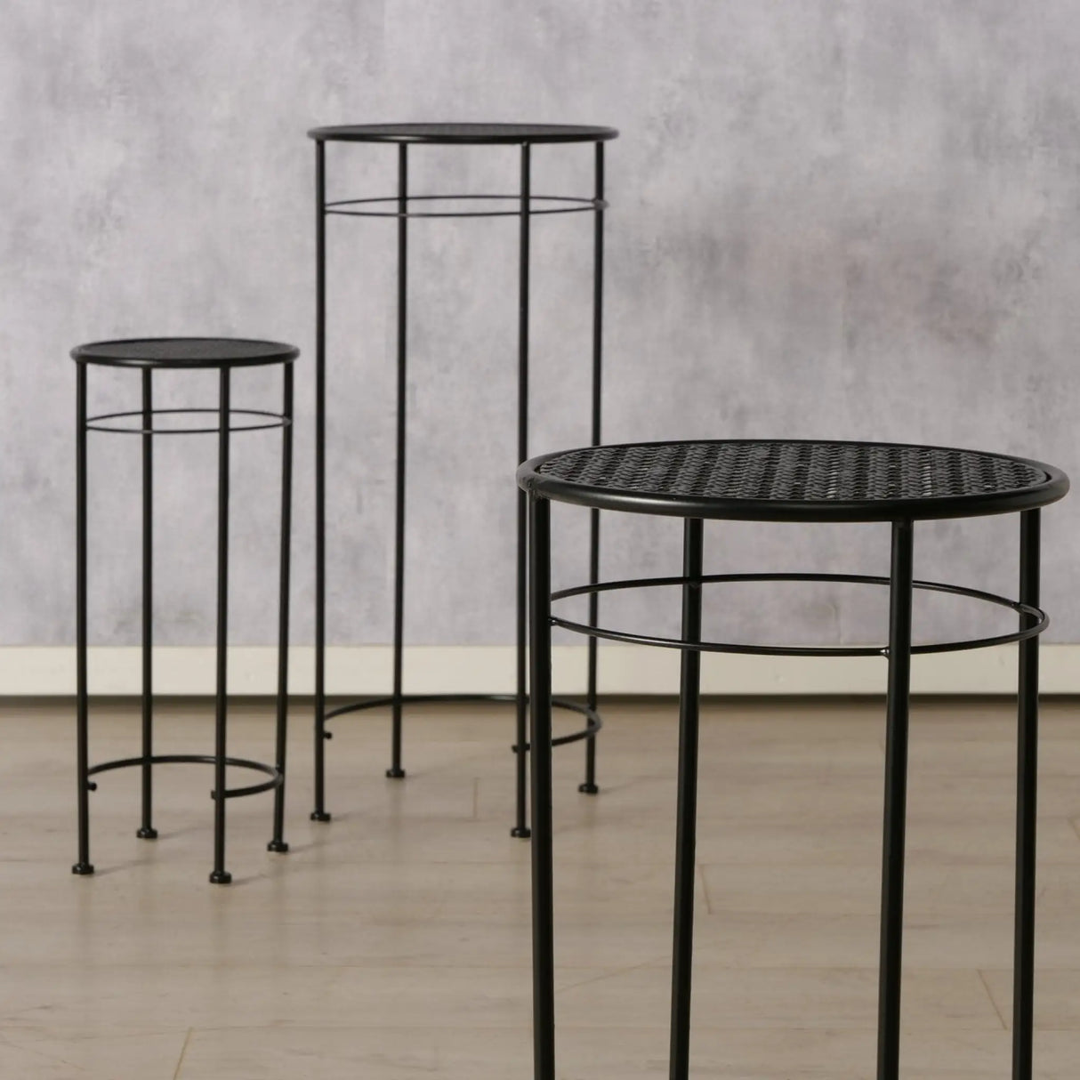 Beistelltisch MANHATTEN Metalltisch Tisch rund 50-70 cm Höhe Schwarz - Beistelltisch
